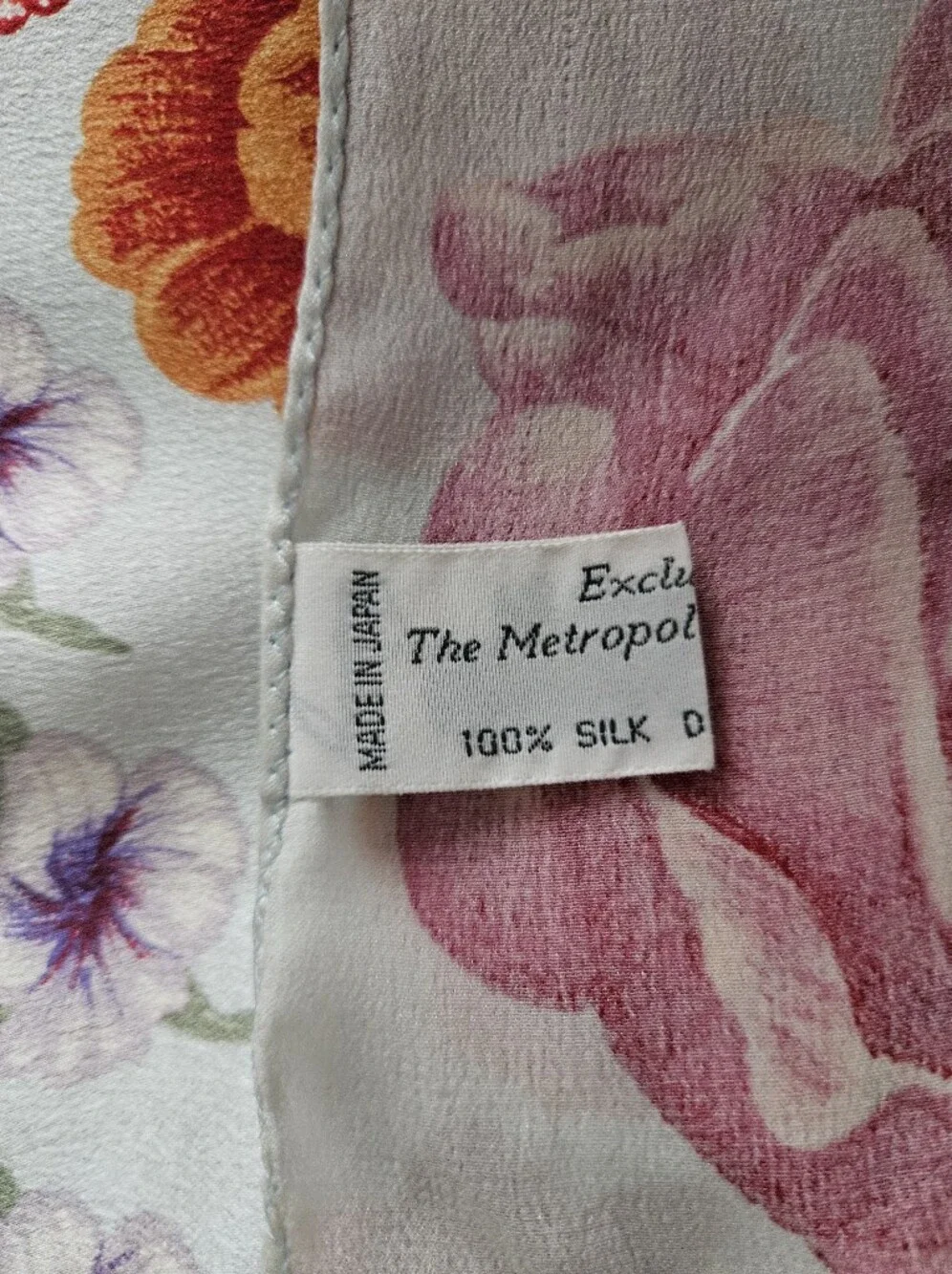 VTG METROPOLITAN MUSEUM OF ART Floral Botanical Silk Square Scarf | SZ 34